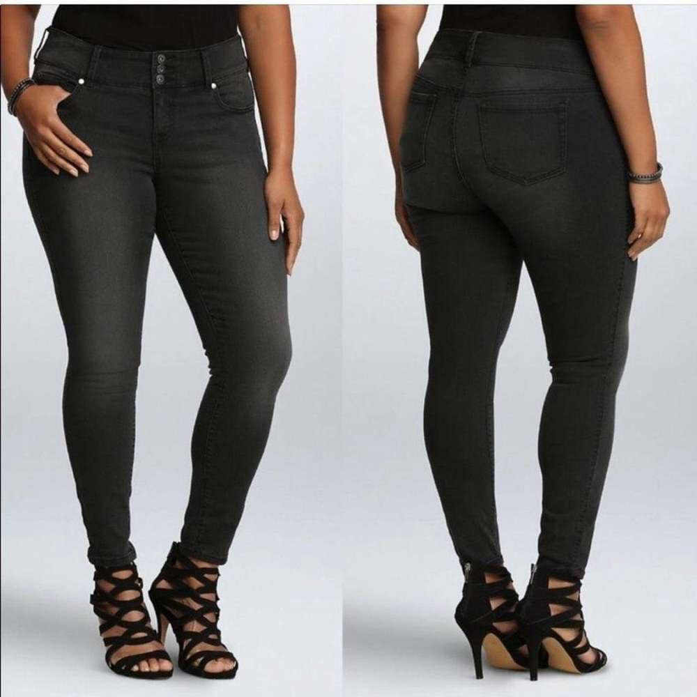 Torrid Black Denim High-Rise Jegging Size 18